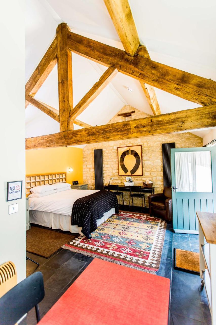 T'S At Lower Rudloe Farm Guest House Corsham Exterior foto